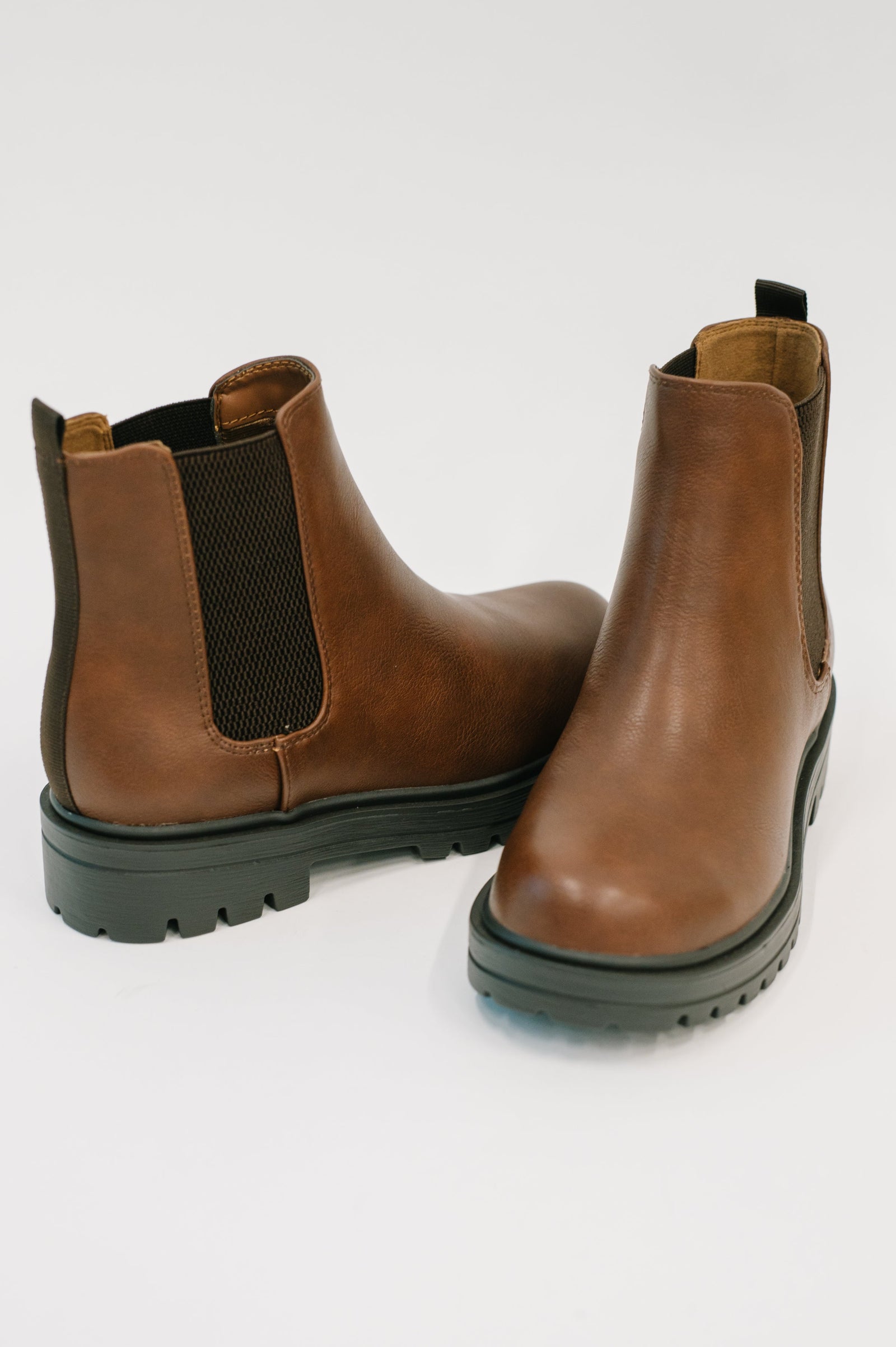 Chelsea Boots in Brown