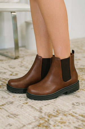 Chelsea Boots in Brown