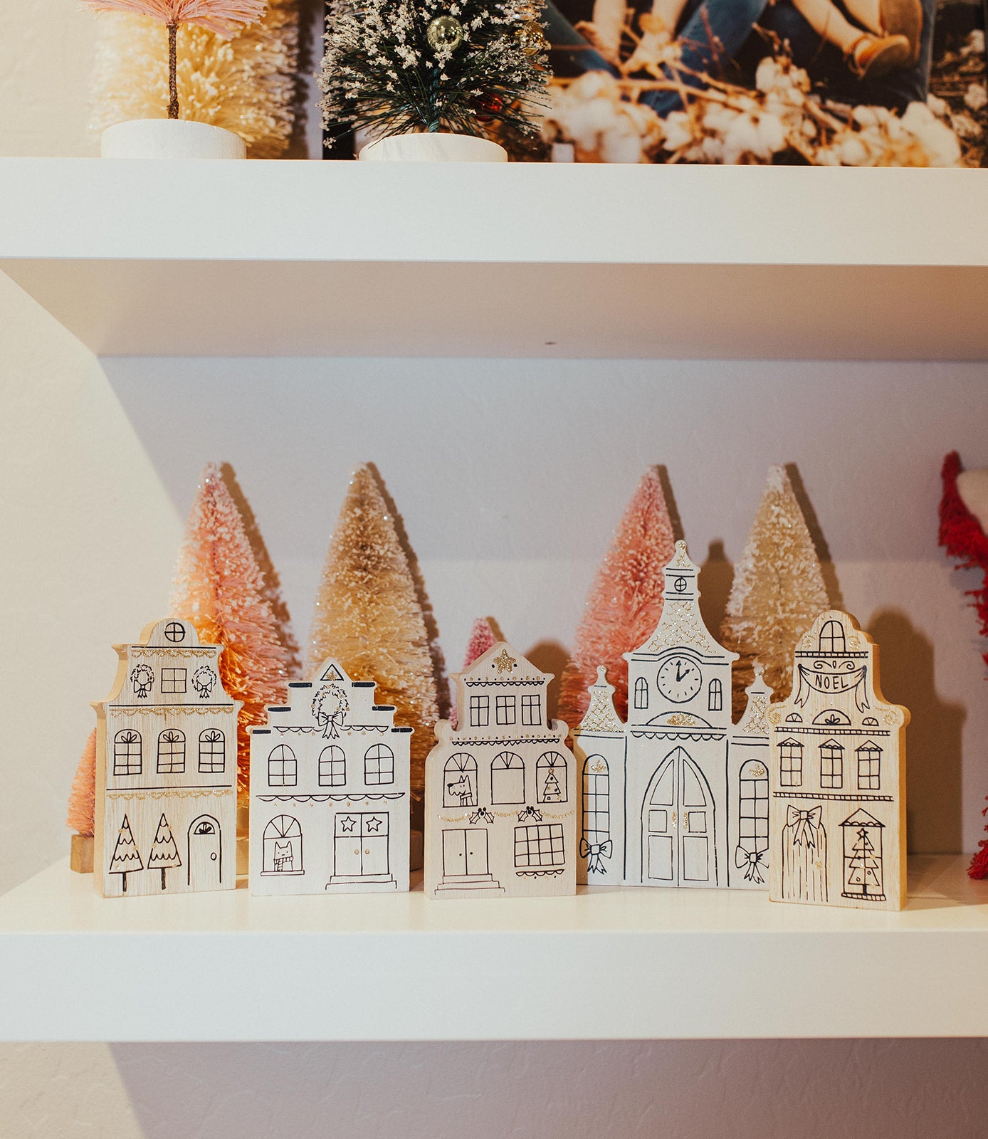 Holiday Village set